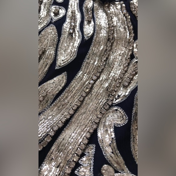 Dark blue and silver small dress - Picture 5 of 9